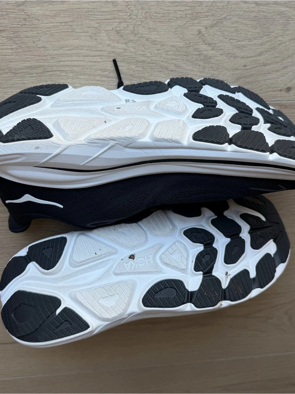 Men's HOKA Clifton 10 Road Running Shoes - Picture 3 of 5